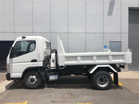 Hire Mitsubishi Canter Tipper Truck (3.5T) - Tippers - hireseeking