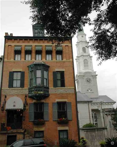 Local Man Las T Be Haunted 的图像结果