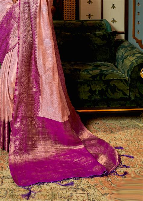 POWDER PINK ZARI WOVEN HANDLOOM KANJIVARAM SILK SAREE – zarikaariindia.com