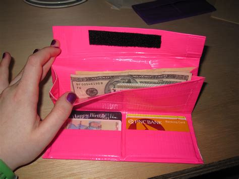 Simple Duct Tape Wallet