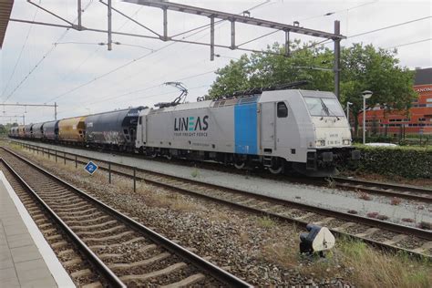 Metrans 186 289 speeds through Tilburg Oude warande on 23 July 2017 ...