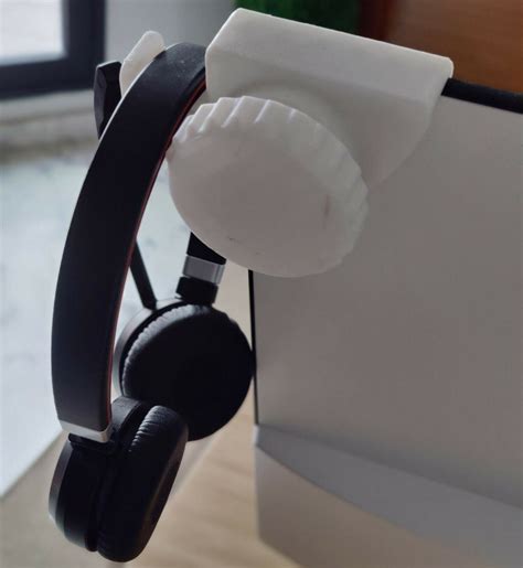 Alienware Monitor Headset Hanger 的图像结果