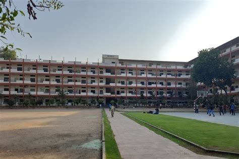 Keshav Memorial Institute of Commerce and Sciences: Admission 2026 ...