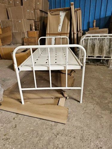 Plain Hospital Bed - Hospital Plain Bed Manufacturer from New Delhi