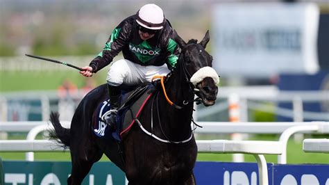 Long Walk Hurdle: Strong Leader and The Wallpark out to take Crambo's ...