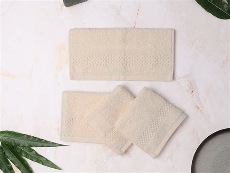 Swift Dry 100% Cotton Face Towel Set (4 Pcs)