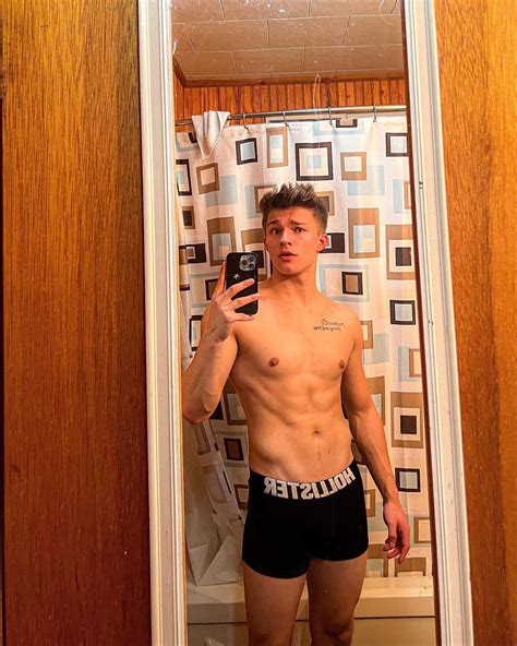 Picture of Alex Sampson in General Pictures - alex-sampson-1668542402.jpg | Teen Idols 4 You