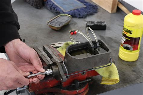 How Do You Bleed A Master Cylinder