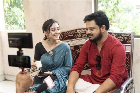 Surangana Bandyopadhyay and Satyam Bhattacharya bring a rustic love ...