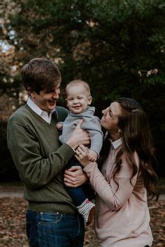 7 1 year photos ideas | family photos with baby, family photoshoot ...