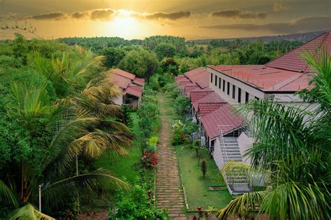 STERLING BANASHREE BADAMI (Yaragoppa.S.B) - Resort Reviews, Photos ...