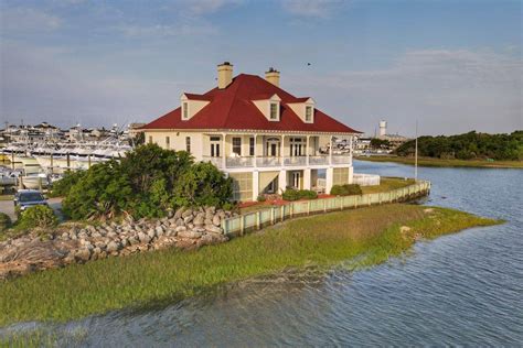 15 Inexpensive Romantic Getaways in North Carolina