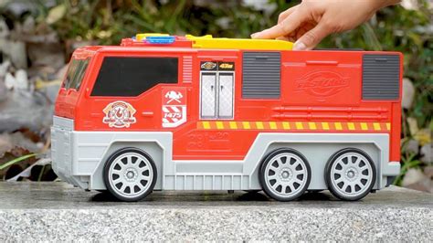 消防车变成消防救助中心，很多好玩的消防车，儿童益智汽车玩具_好看视频