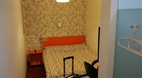 POD INN SHANGHAI LONGYANG ROAD SUBWAY STATION NEW INTERNATIONAL EXPO ...