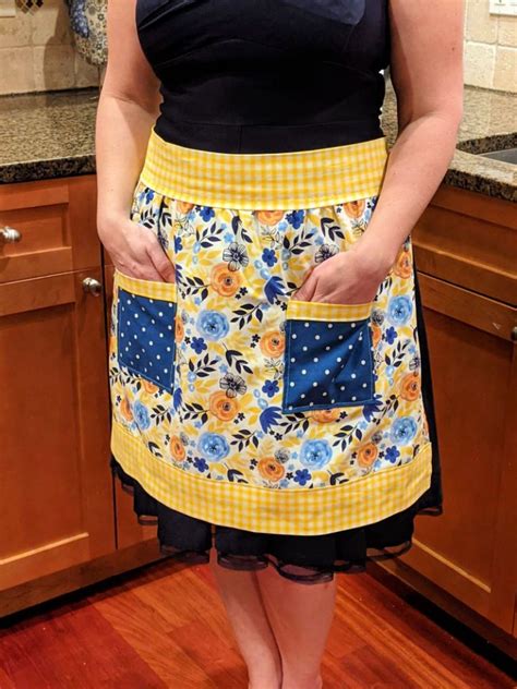 Rezultat imagine pentru Apron Patterns