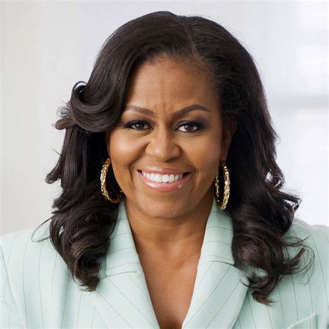 Michelle Obama Stuns In An Orange Western Look For Podcast Taping As ...