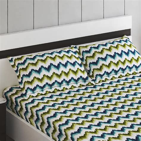 Buy Harold Cotton 120TC Printed 3Pcs Queen Bedsheet Set from Home ...