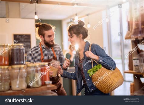 Shop Local Store 的图像结果