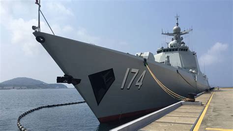 从076型两栖攻击舰展望中国海军在新一个十年里的装备发展 - 哔哩哔哩