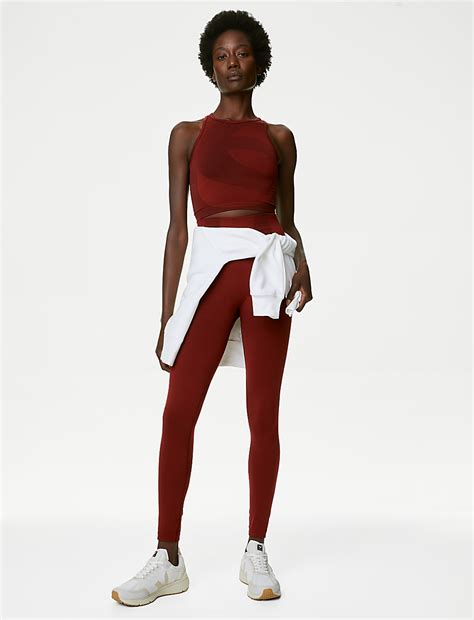 Scoop Neck Seamless Fitted Crop Top