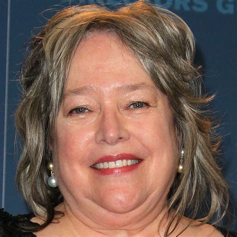 L'attrice Kathy Bates ha una grave condizione di salute cronica