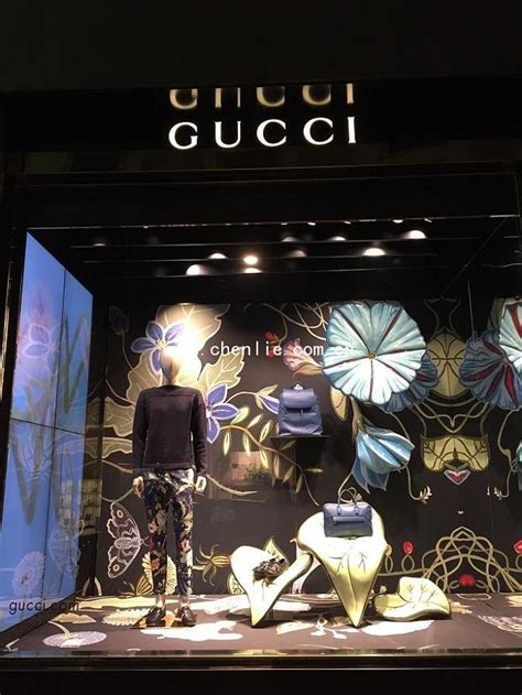 米兰Gucci店铺2015年最新橱窗陈列_陈列之家