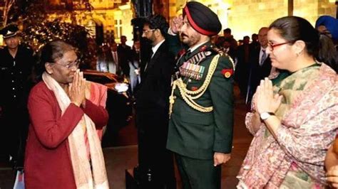 President Draupadi Murmu offers tributes to Queen Elizabeth, will take ...