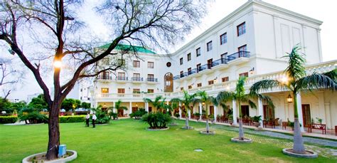 DLF Golf and Country Club | The City Club Gurugram- DLF India