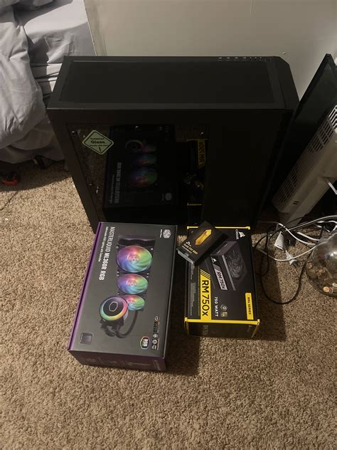 Linus Tech Tips PC Builds 的图像结果