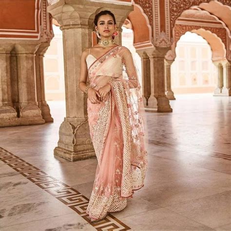 8 Net Saree Designs for Your D-day That Will Make You Swoon