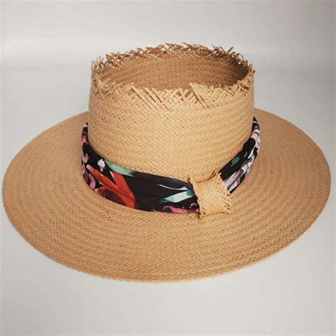 The Packable Custom Straw Beach Hat – WYLDAIRE