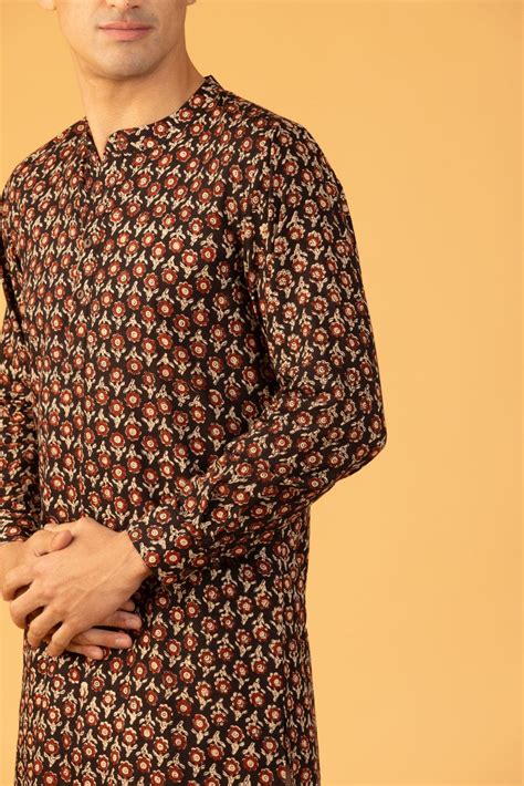 Love In The Air Men's Long Cotton Kurta - Tilohri