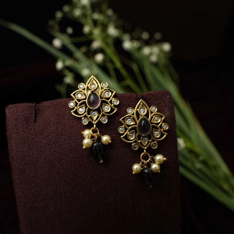 Kundan Choker Necklace & Polki Choker Necklace