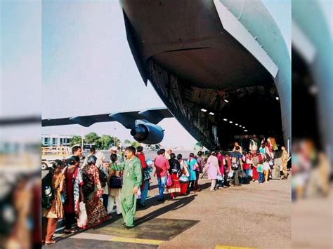 Yemen crisis: Five-day-old baby arrives back home