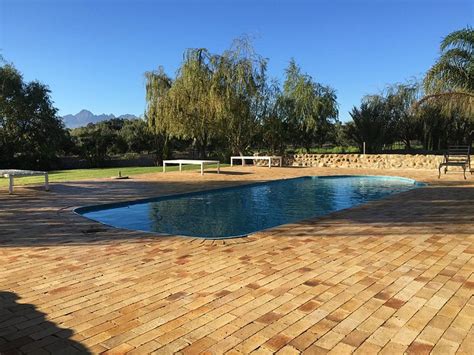 SKILPADVLEI WINE FARM (Stellenbosch) - Cottage Reviews, Photos, Rate ...