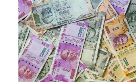 Is it necessary to print the image of Lakshmi and Vinayagar on the ...