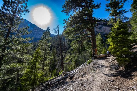 19 Beautiful Day Hikes From Las Vegas + Overnight Hiking Trails