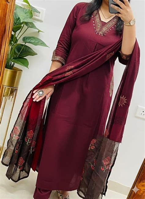 Cotton Printed Kurti Pant Set with Mulmul Dupatta | Ethnic Wear ...