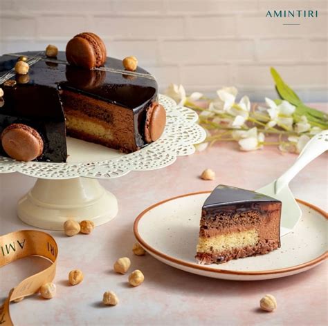 Black Satin Entremet (Chocolate Mousse Cake) – Amintiri