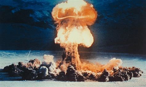 Mini Nuke Exploding 的图像结果