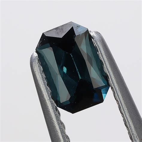 インディゴライト 0.36ct オクタゴン | 色石堂