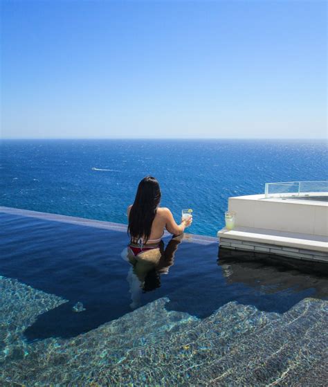 Jessica Desatnick | current views 💙🌀🦋🐬 | Instagram