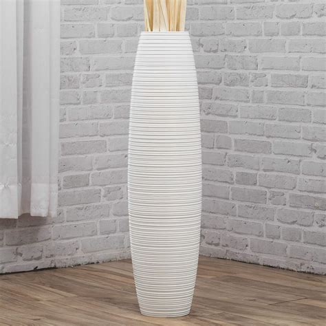 white floor vase - Trendy Home Design Ideas to Inspire You Meridian Homes