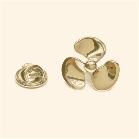 Ship Propeller Lapel Pin – MARINERSKART