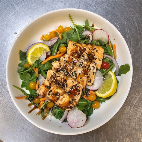 Grand Lake Restaurant Dining at Wild Bear Tavern