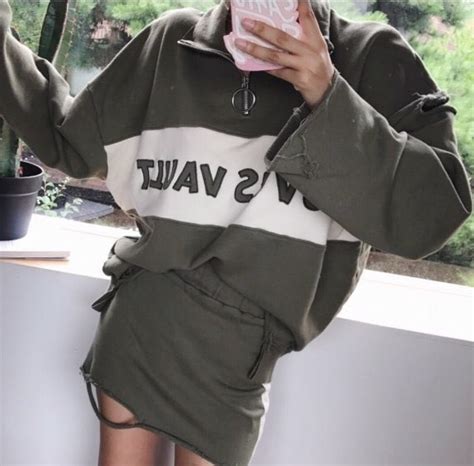 全2色 2点セット トレーナー スウェット タイトスカート | kusuguru.《送料無料・国内発送》