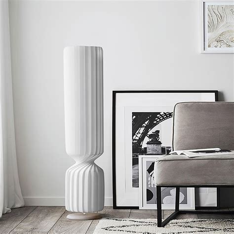 Twist Floor Lamp – Vakkerlight