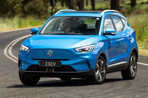 MG ZS EV: Electric SUV develops a snag; Scottish man stuck in his own ...