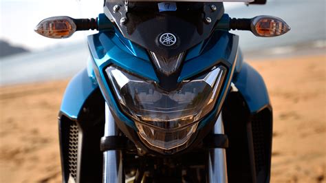 Yamaha FZ 2017 25 Bike Photos - Overdrive