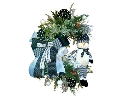 Christmas doors wreaths balls – Artofit